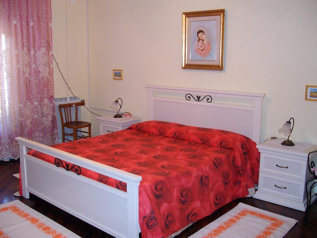 بيسكيناس Sa Domu Sarda Casa Vacanza الغرفة الصورة