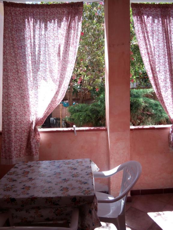 بيسكيناس Sa Domu Sarda Casa Vacanza المظهر الخارجي الصورة